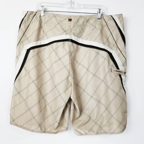 Quicksilver Tan Mix Board shorts Embroidered 40 - Picture 8 of 8